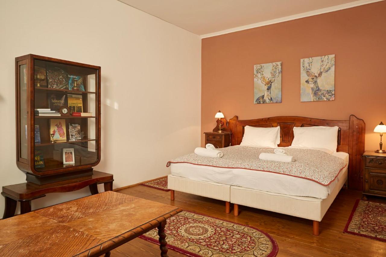 Preselo Pinceszet Es Vendeghaz Bed & Breakfast Erdobenye Exterior photo