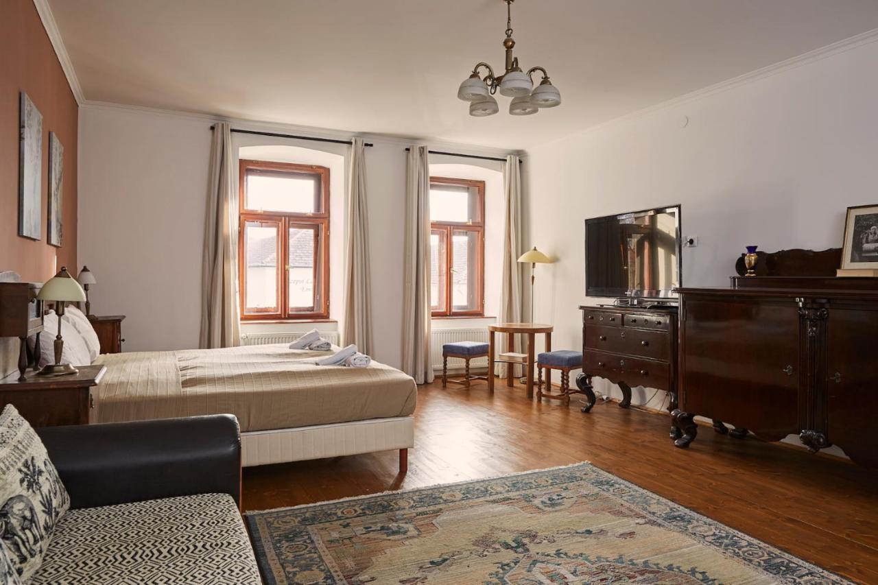 Preselo Pinceszet Es Vendeghaz Bed & Breakfast Erdobenye Exterior photo