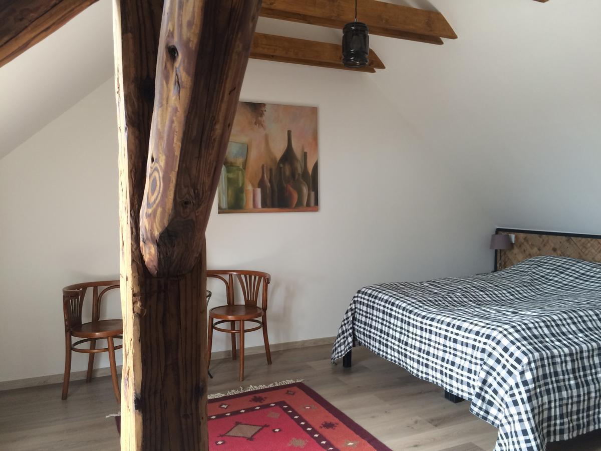 Preselo Pinceszet Es Vendeghaz Bed & Breakfast Erdobenye Exterior photo
